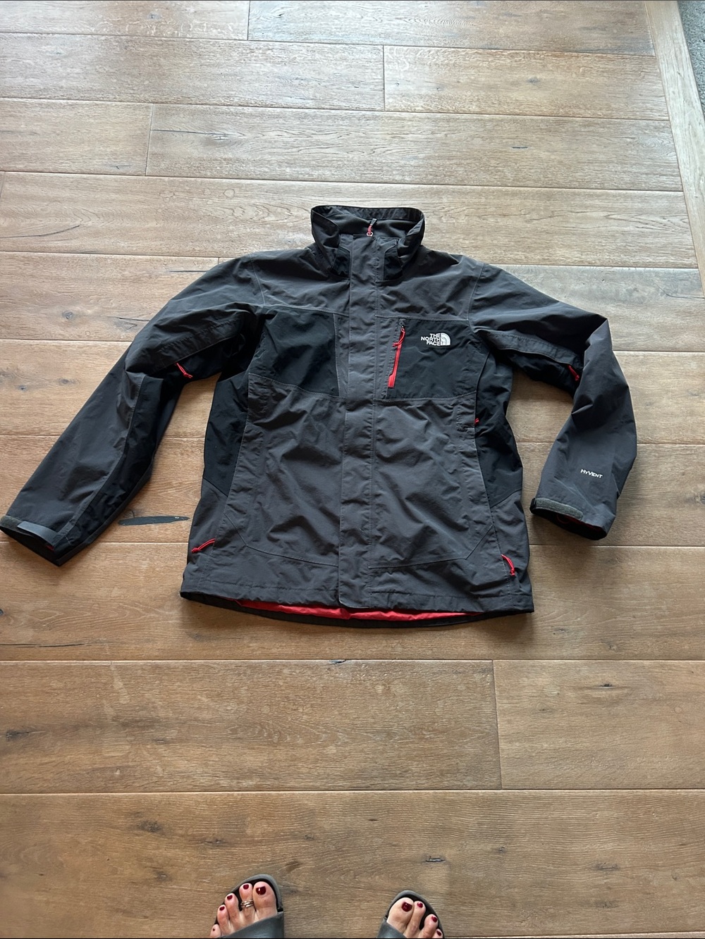 The North Face Men's Black Hyvent jacket with Red Trim